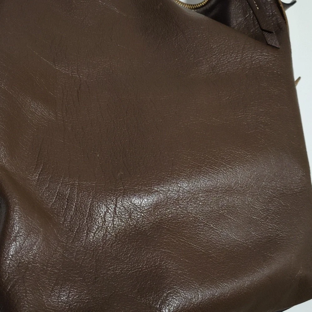 Brown Dooney and Bourke Dillen Pocket Sac Brown Leather Bag - Picture 8 of 15